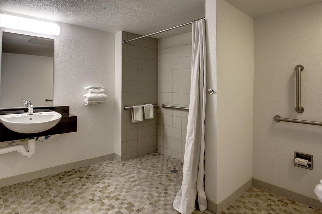 Motel 6-Ogden, Ut - Riverdale Room photo